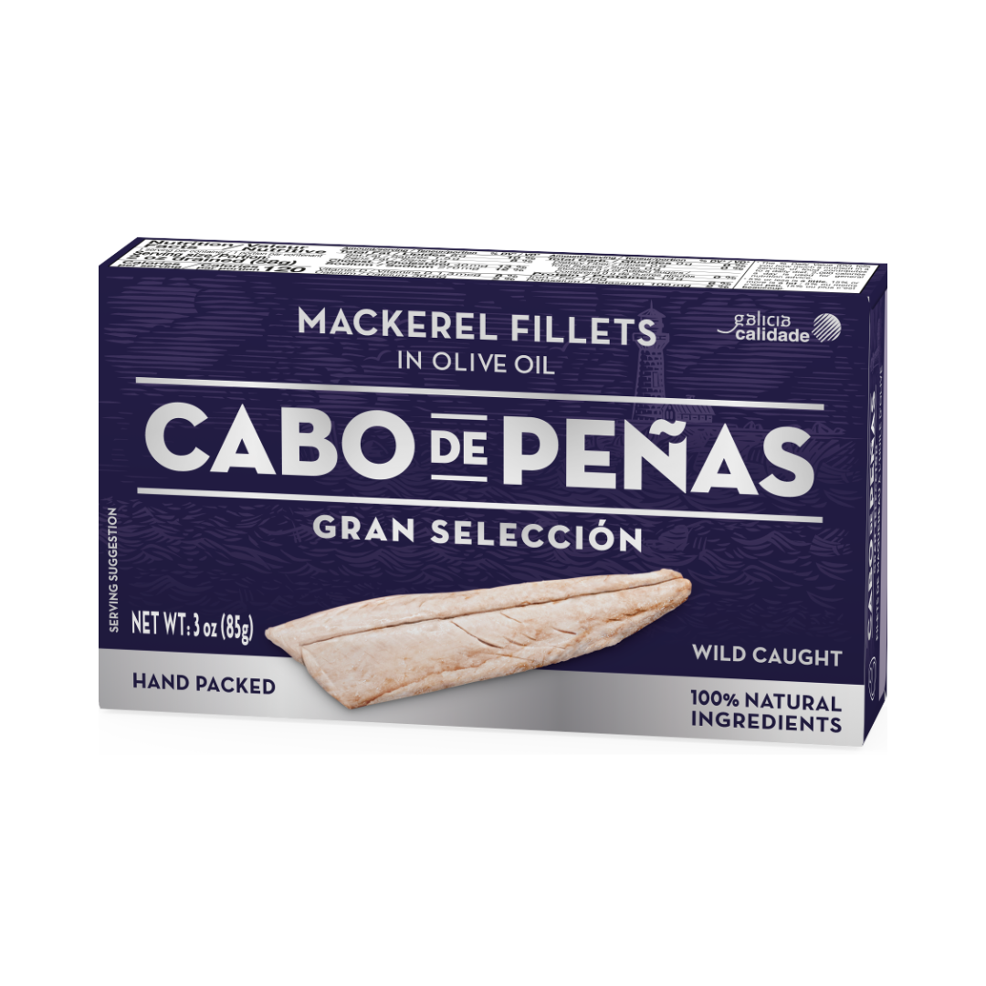 A product photo of a tin of Cabo de Peñas mackerel. 