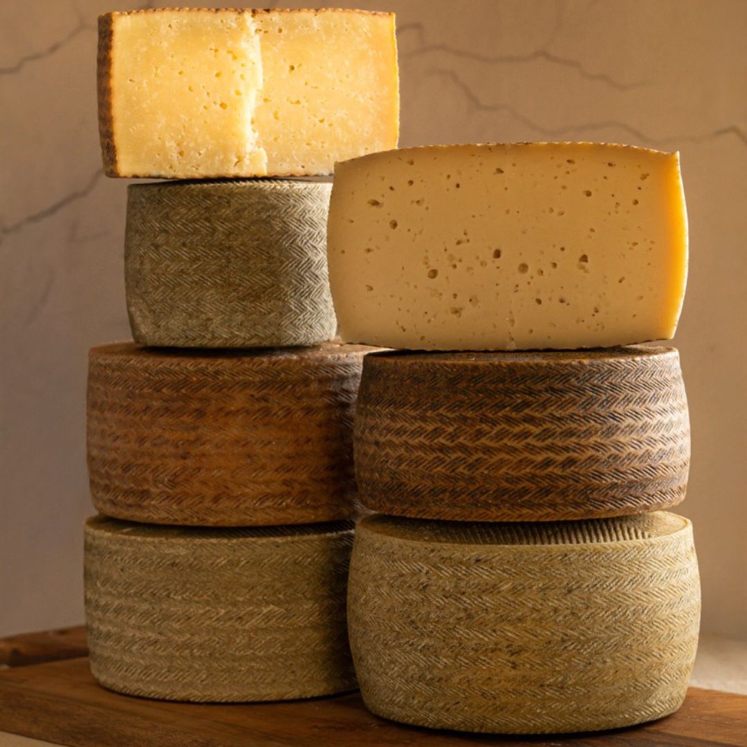 Adiano Queso Manchego Semicurado D.O.P. – Wedge