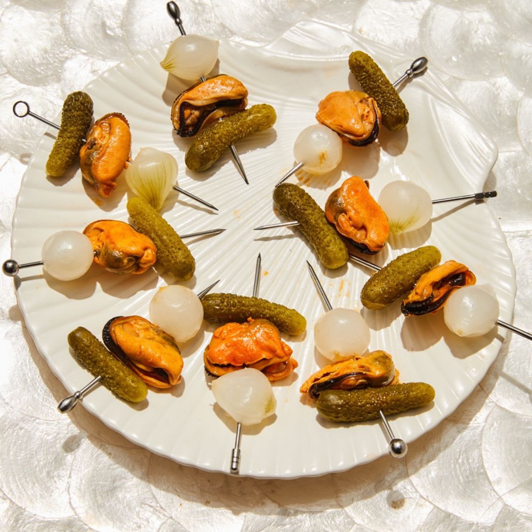 Party Tricks: Recipes, Snacks & Secrets for Effortless Entertaining