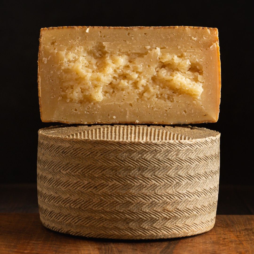 Adiano Queso Manchego Añejo D.O.P. – Aged Raw Sheep’s Milk Cheese Wedge